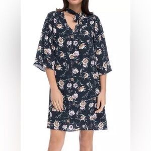Bobeau Floral Navy V-Neck with Tie Loose Fit 3/4 Flare Sleeve Dress Size S